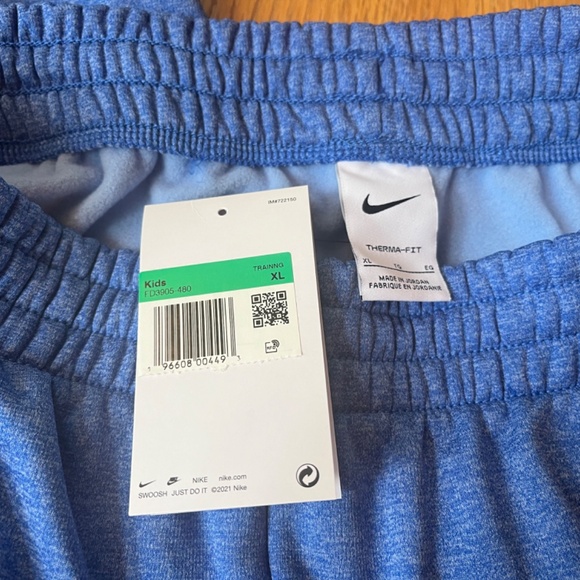 NIKE Thermafit big kids joggers in blue - Picture 3 of 4